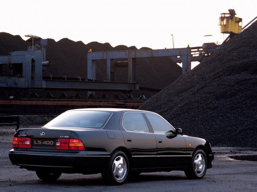 Lexus LS400 1997 года  (EU) (фото 2 из 4)
